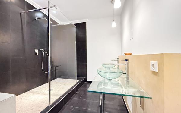 Appartement à vendre    3 pièces • 87 m2 Nice