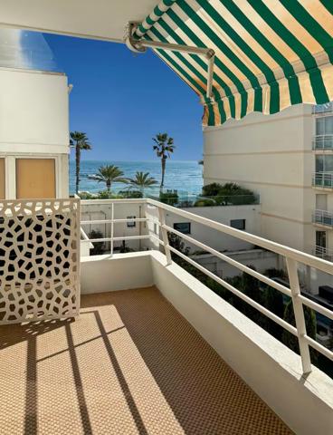 APPARTEMENT CANNES POINTE CROISETTE AVEC TERRASSE