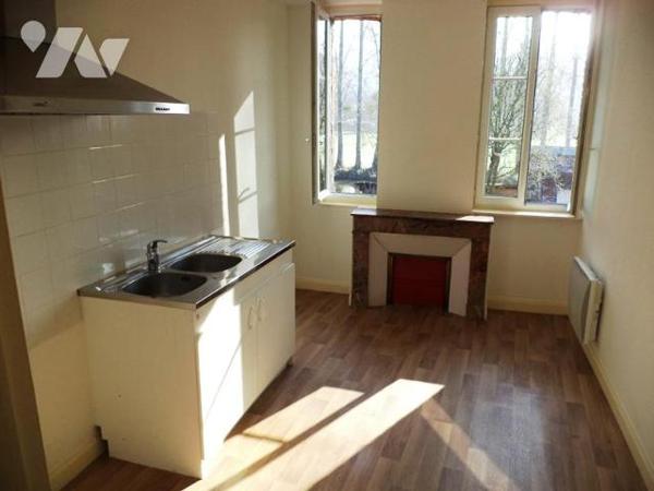 PUTANGES PONT ECREPIN: Proche tous commerces et écoles, maison louée deux chambres.