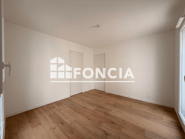 Location Appartement 2 pièces 38.05 m² - 4 RUE GUSTAVE LHOPITEAU Chartres 28000