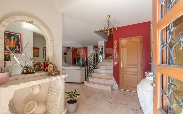 Maison à vendre    6 pièces • 140 m2 Le Plessis-Trévise