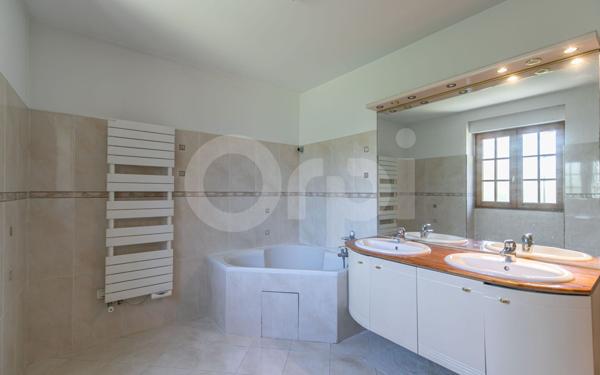 Maison à vendre    6 pièces • 140 m2 Le Plessis-Trévise