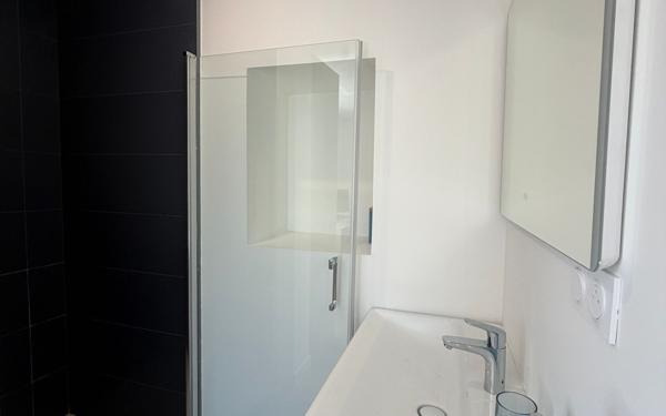 Maison à vendre    6 pièces • 140 m2 Saint-Égrève