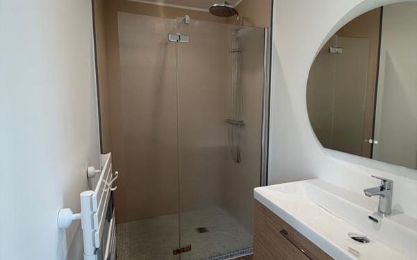 Maison à vendre    6 pièces • 140 m2 Saint-Égrève