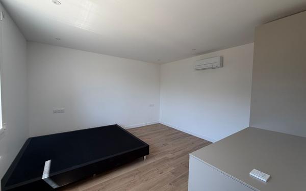 Maison à vendre    6 pièces • 140 m2 Saint-Égrève