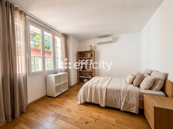Maison
         3 pièces
        - 71 m² 399 000 € *