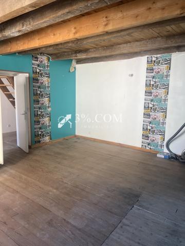 Maison
                                                                                                                                                                                                                                                                                                                        6 pièce(s)                                                                                                                                                                                                          3 chambre(s)                                                                                                                                                                                                          175  m²