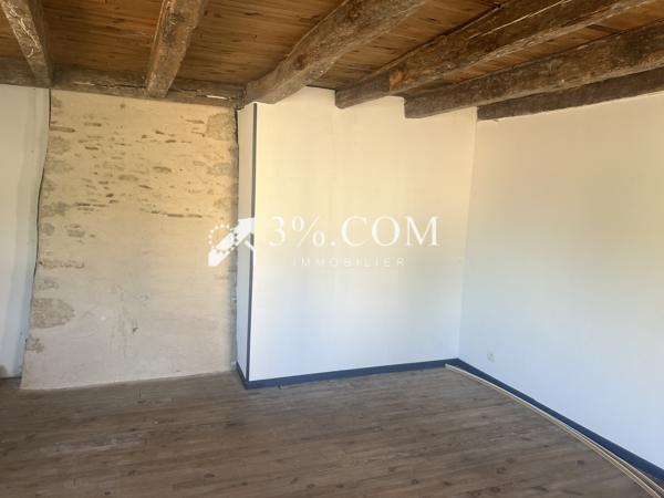 Maison
                                                                                                                                                                                                                                                                                                                        6 pièce(s)                                                                                                                                                                                                          3 chambre(s)                                                                                                                                                                                                          175  m²