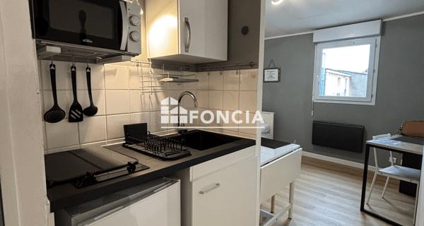 Location Studio meublé 21.88 m² - Avignon 84000