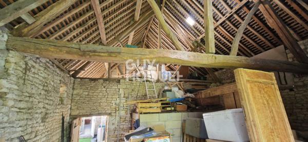 A 10 MINUTES DE SISSONNE : maison de 6 pièces (150 m²) à vendre