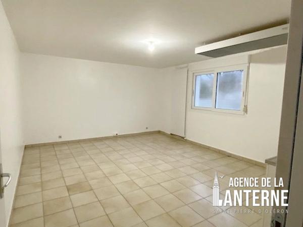 LOCAL PROFESSIONNEL TRANSFORMABLE EN HABITATION