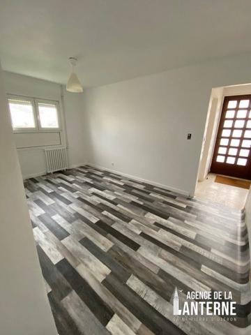 LOCAL PROFESSIONNEL TRANSFORMABLE EN HABITATION