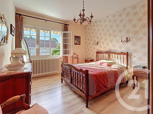 Maison à vendre  8 pièces - 130,60 m2 VILLECRESNES - 94