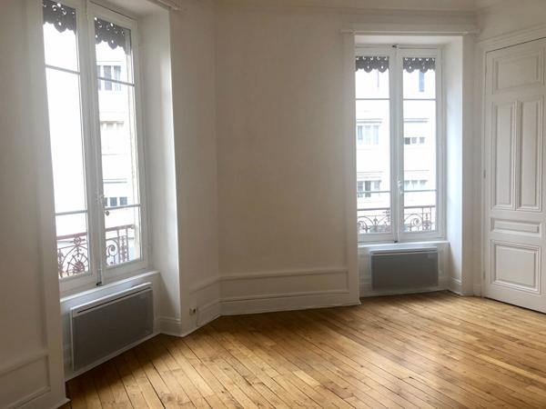 VILLEURBANNE/ Appartement 2 pièces 43 m2