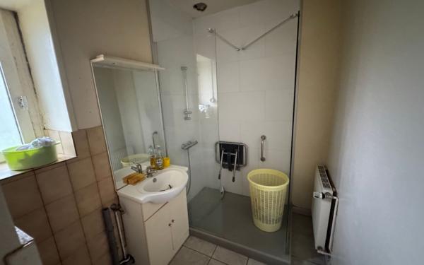 Maison à vendre    2 pièces •  Mortiers