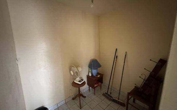 Maison à vendre    2 pièces •  Mortiers