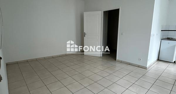 Location Studio 26.7 m² - Gières 38610