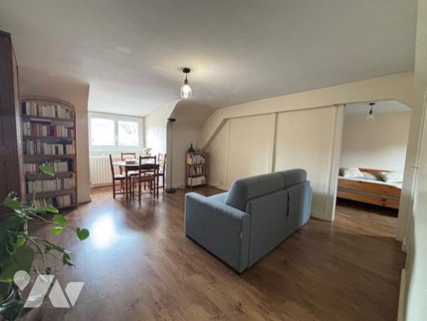 À vendre – Charmante maison de ville avec cour intérieure et terrasse au calme