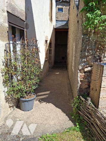À vendre – Charmante maison de ville avec cour intérieure et terrasse au calme