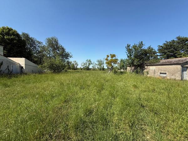 Terrain 638 M2 - HORS LOTISSEMENT