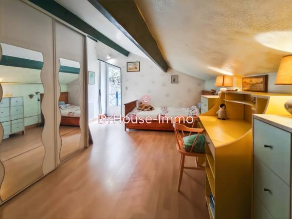 Maison à vendre 8 pièces de 250 m²