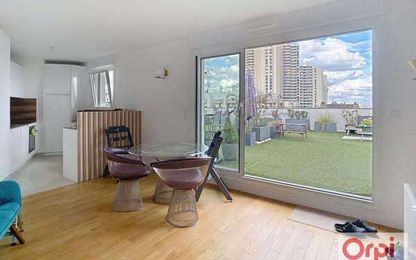 Appartement à vendre    3 pièces • 77,82 m2 Issy-les-Moulineaux