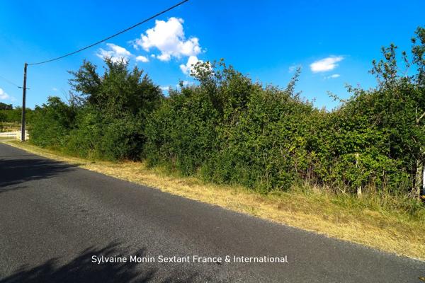 Terrain constructible de 1827 m2 proche gare et commerces