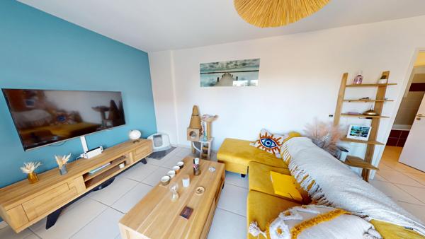 Frontignan (34110) Appartement T2 en parfait état avec place de parking – Résidence sécurisée