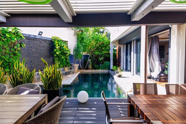 Villa contemporaine – 10 pièces – env. 300 m² – piscine – spa