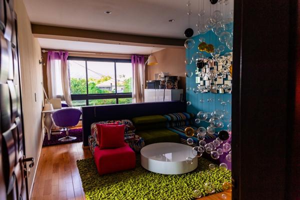 Villa contemporaine – 10 pièces – env. 300 m² – piscine – spa