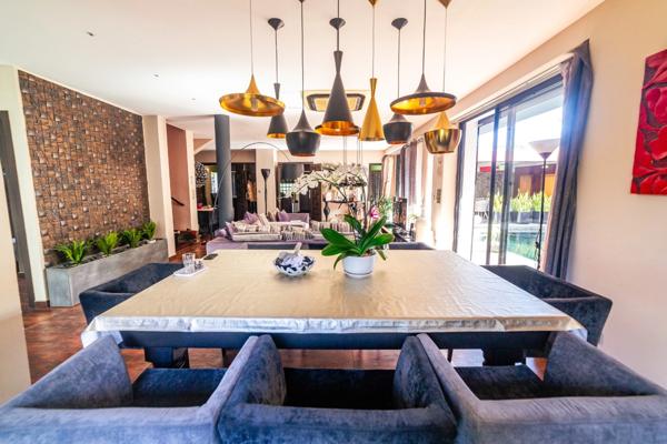 Villa contemporaine – 10 pièces – env. 300 m² – piscine – spa