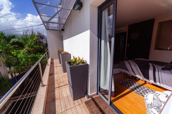 Villa contemporaine – 10 pièces – env. 300 m² – piscine – spa