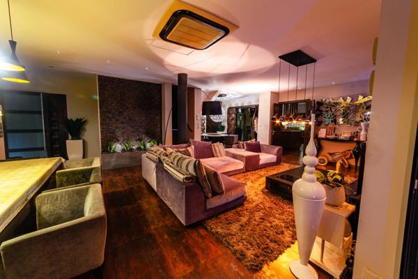 Villa contemporaine – 10 pièces – env. 300 m² – piscine – spa