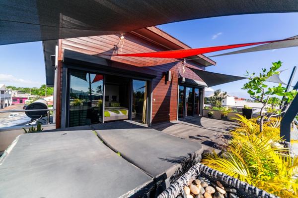 Villa contemporaine – 10 pièces – env. 300 m² – piscine – spa