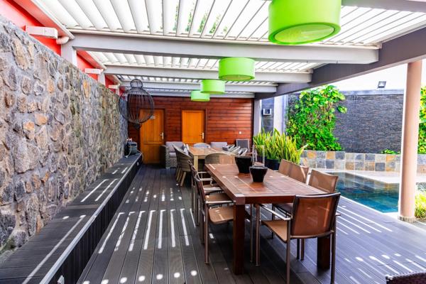 Villa contemporaine – 10 pièces – env. 300 m² – piscine – spa