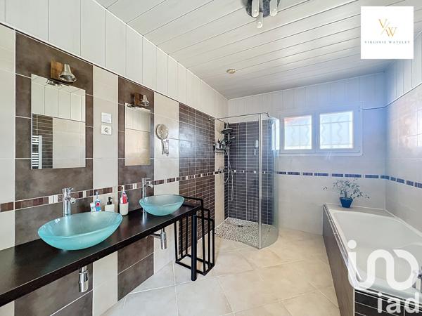 Maison à vendre 6 pièces 177 m² Poussan