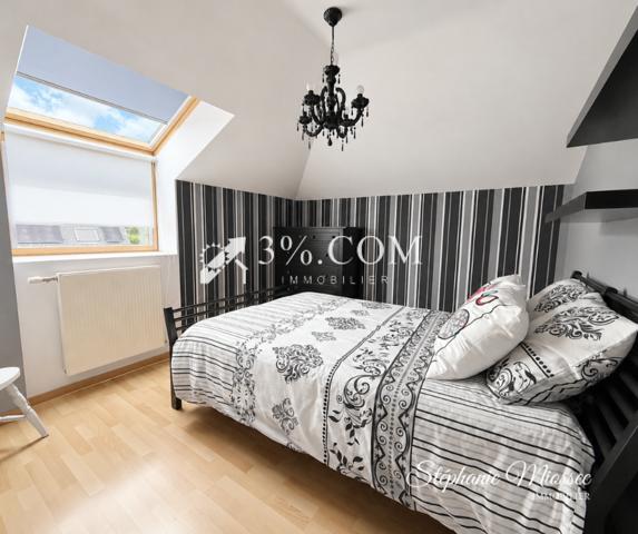 Maison
                                                                                                                                                                                                                                                                                                                        6 pièce(s)                                                                                                                                                                                                          4 chambre(s)                                                                                                                                                                                                          156  m²