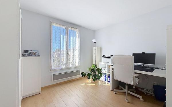 Maison à vendre    5 pièces • 126 m2 Guyancourt