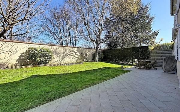 Maison à vendre    5 pièces • 126 m2 Guyancourt