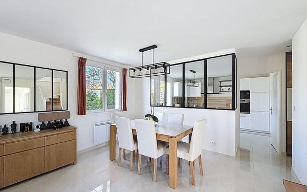 Maison à vendre    5 pièces • 126 m2 Guyancourt