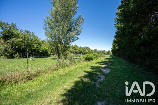 Maison à vendre 4 pièces 138,65 m² Sénas