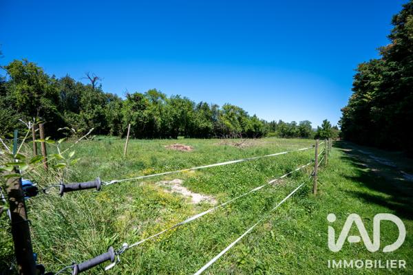 Maison à vendre 4 pièces 138,65 m² Sénas