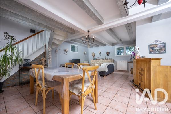Maison à vendre 4 pièces 138,65 m² Sénas