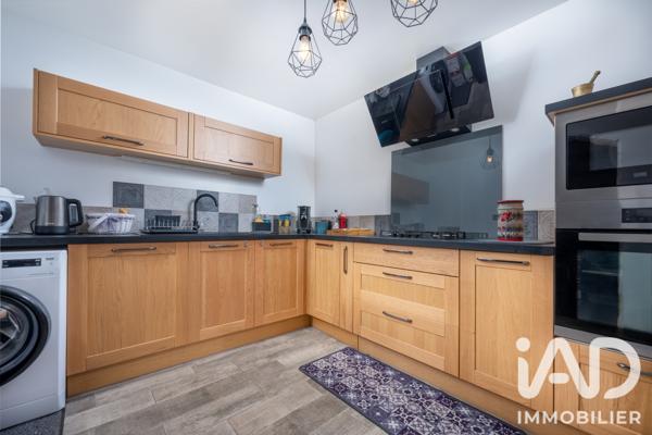 Maison à vendre 4 pièces 138,65 m² Sénas