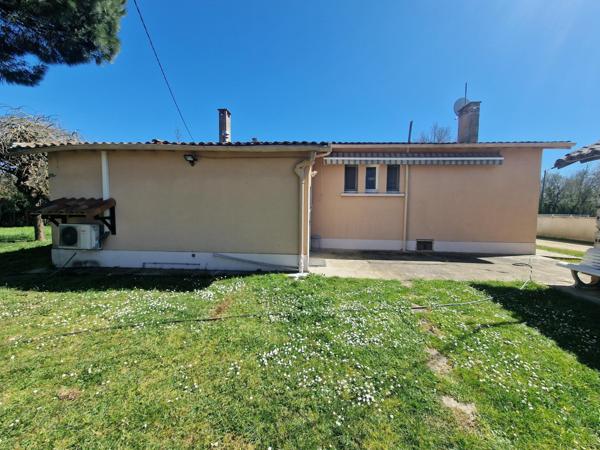 Maison de 100 M2 sur un parcelle de plus de 2000 M2 et un hangar de plus de 100 M2