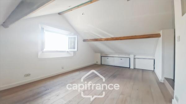 Champigny-sur-Marne-A vendre maison individuelle 4p -3 chambres-Jardin-Garage-Parcelle 328m2-Calme-Luminosité