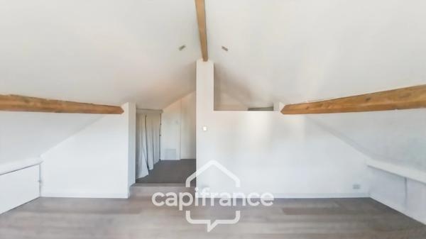 Champigny-sur-Marne-A vendre maison individuelle 4p -3 chambres-Jardin-Garage-Parcelle 328m2-Calme-Luminosité