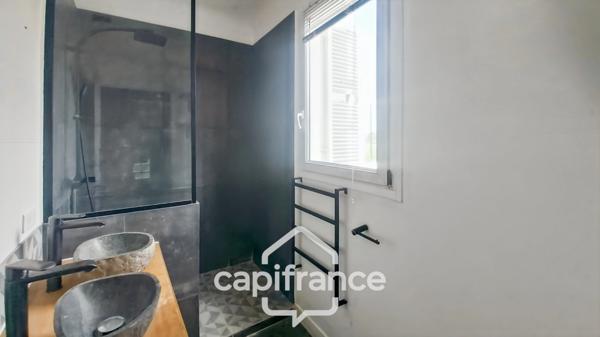 Champigny-sur-Marne-A vendre maison individuelle 4p -3 chambres-Jardin-Garage-Parcelle 328m2-Calme-Luminosité