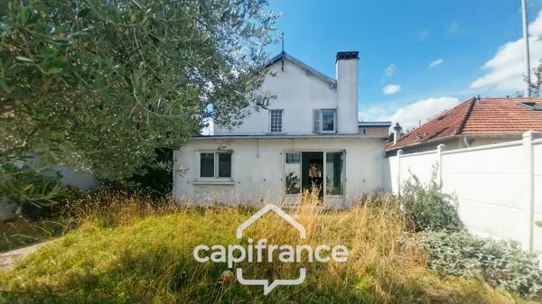 Champigny-sur-Marne-A vendre maison individuelle 4p -3 chambres-Jardin-Garage-Parcelle 328m2-Calme-Luminosité