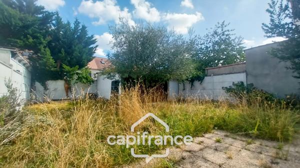 Champigny-sur-Marne-A vendre maison individuelle 4p -3 chambres-Jardin-Garage-Parcelle 328m2-Calme-Luminosité